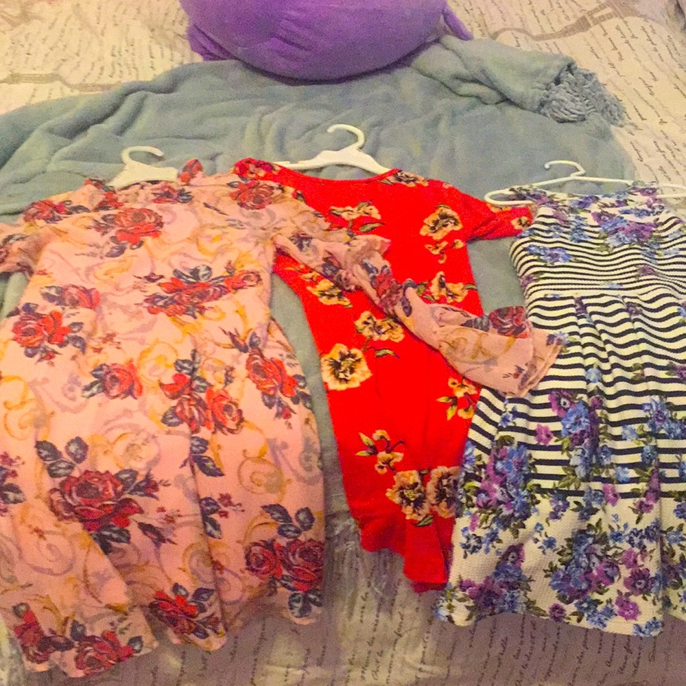3 dresses. EUC girls size 7-8.